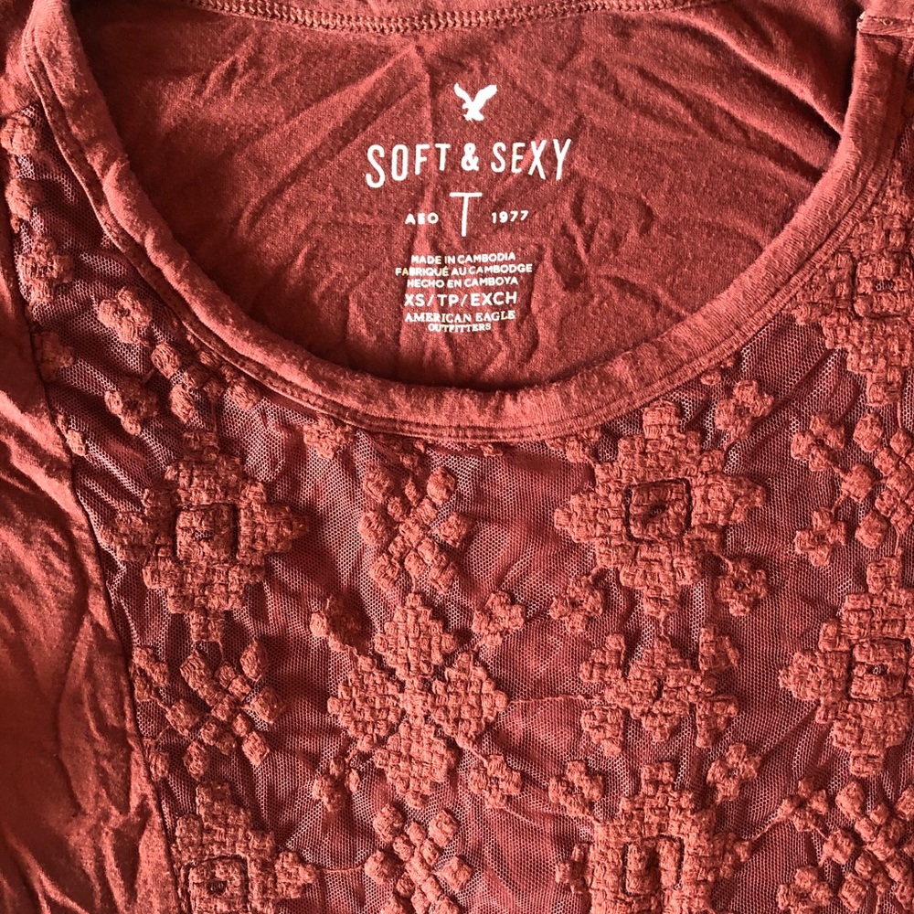 Top - Picture 2 of 2